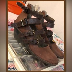 OTBT Leather Biker Wedges W/Buckles Brown 8